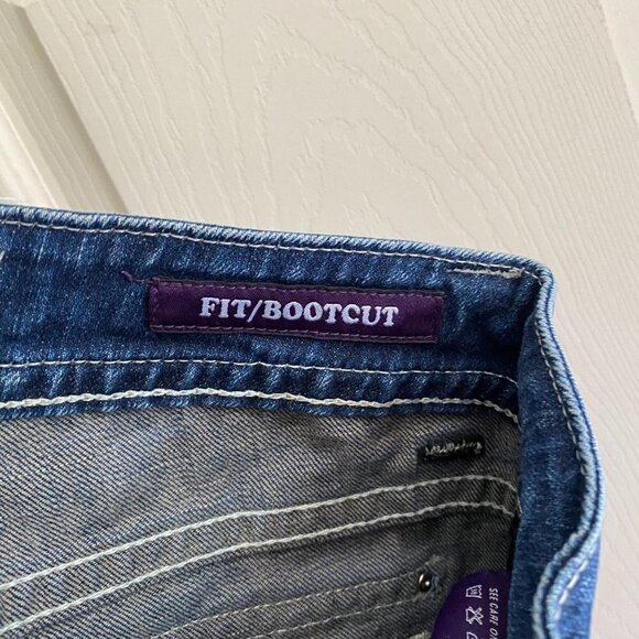 Vigoss Womens Dark Wash Bootcut Flap Back Rhinestone Pocket Jeans Juniors Size 3 - Picture 3 of 10